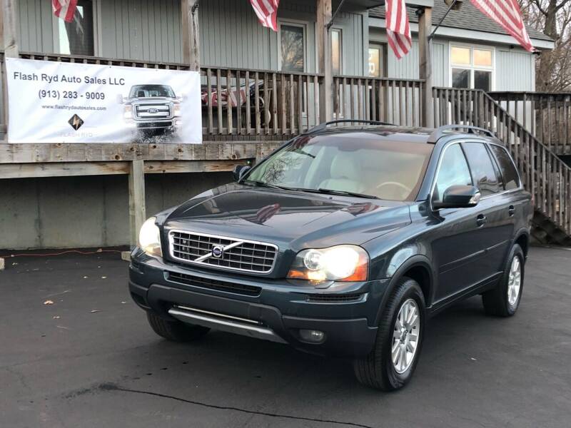 2008 Volvo XC90 for sale at Flash Ryd Auto Sales in Kansas City KS