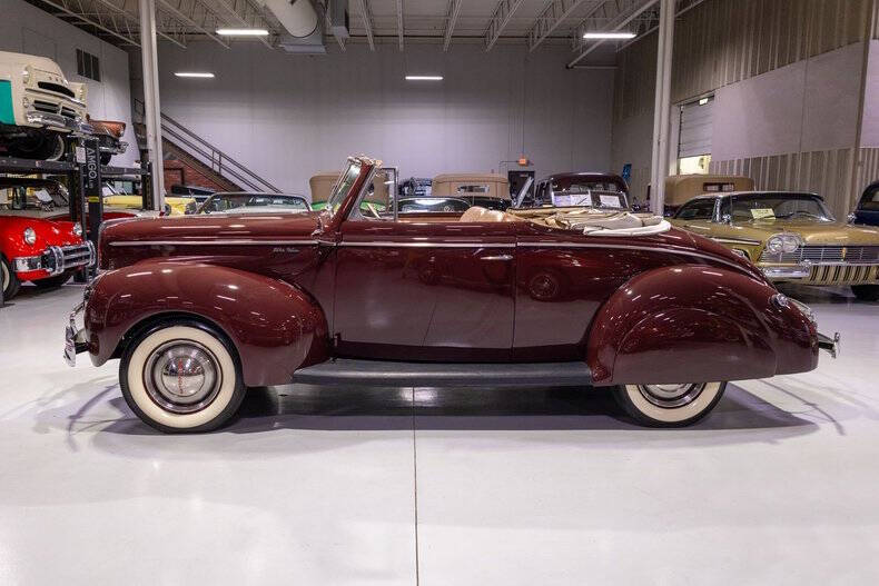 1940 Ford Deluxe