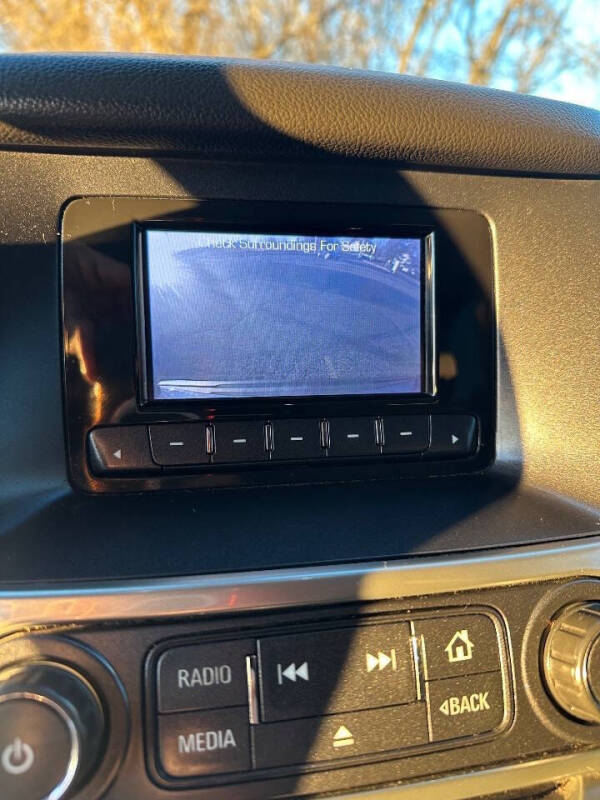 2015 Chevrolet Suburban LS