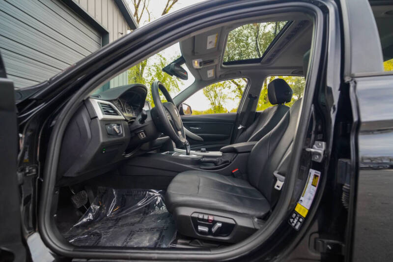 2018 BMW 3 Series 320i xDrive