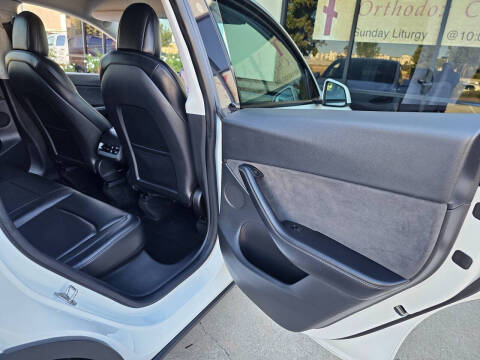 2022 Tesla Model Y Long Range