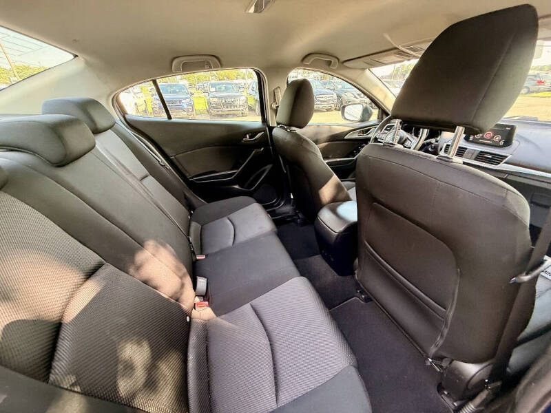 2017 Mazda MAZDA3 Sport