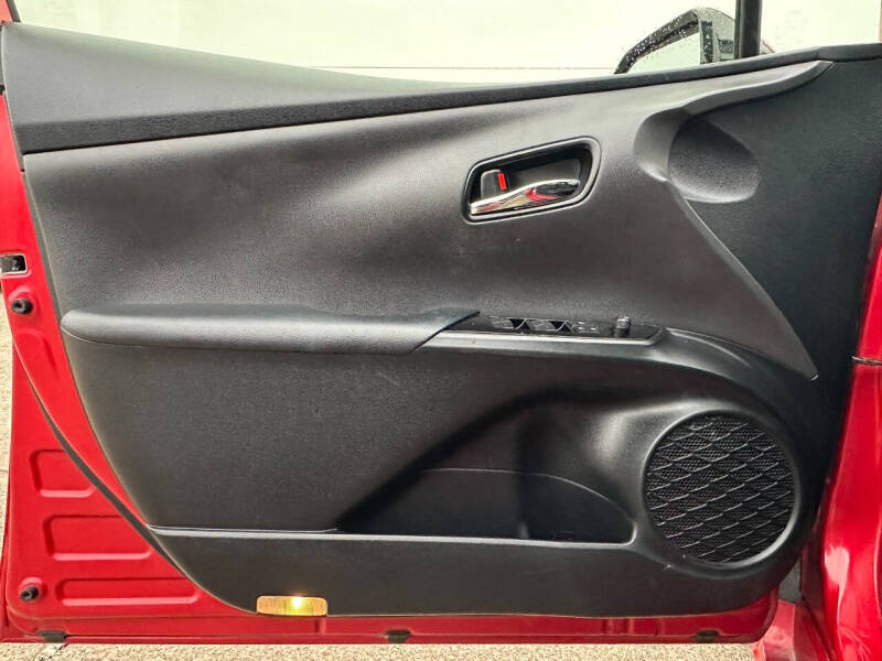 2019 Toyota Prius LE AWD-e