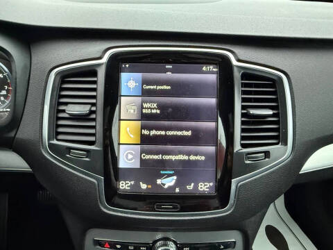 2016 Volvo XC90 T5 Momentum