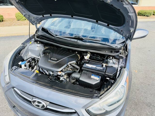 2016 Hyundai Accent SE