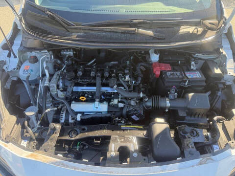 2025 Nissan Versa SR