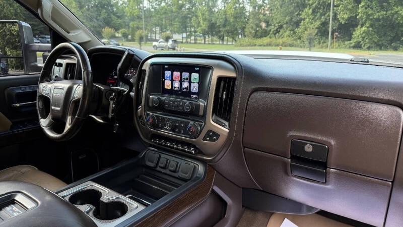 2017 GMC Sierra 2500HD Denali