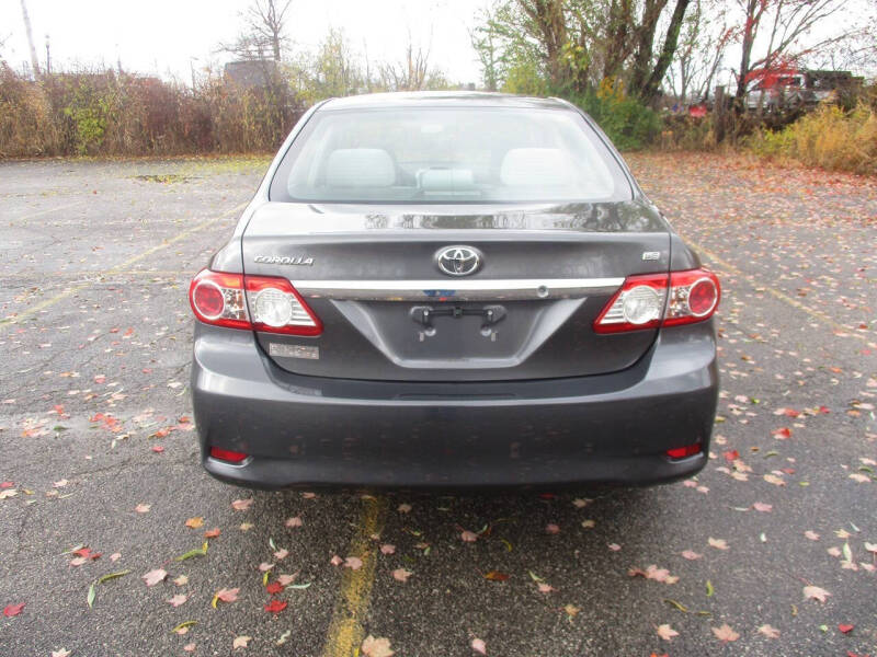 2012 Toyota Corolla LE
