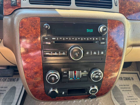 2013 Chevrolet Suburban LS