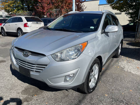 2013 Hyundai Tucson for sale at Gallery Auto Sales in Bronx NY