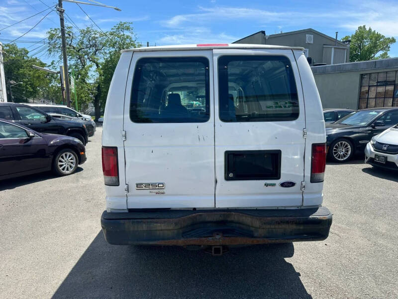 2012 Ford E-Series E-250