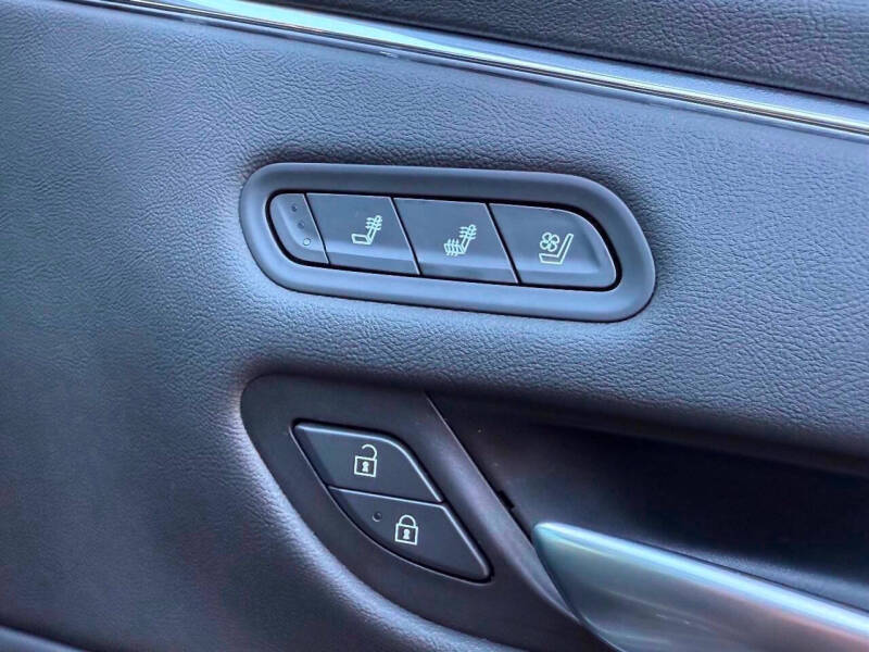 2023 Cadillac Escalade Sport