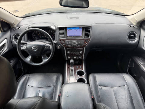 2014 Nissan Pathfinder SL