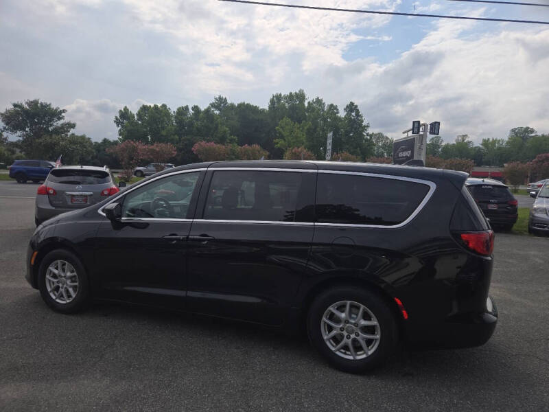 2017 Chrysler Pacifica LX