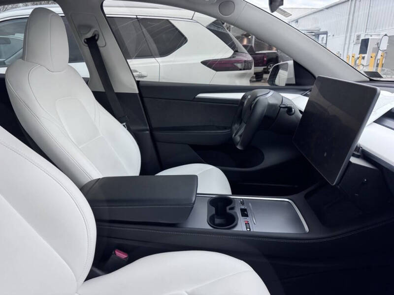 2023 Tesla Model Y Performance