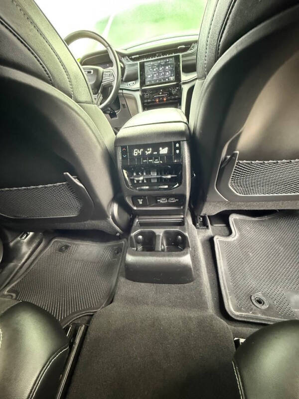 2022 Jeep Grand Cherokee L Altitude