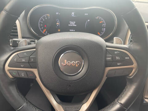 2017 Jeep Grand Cherokee Laredo