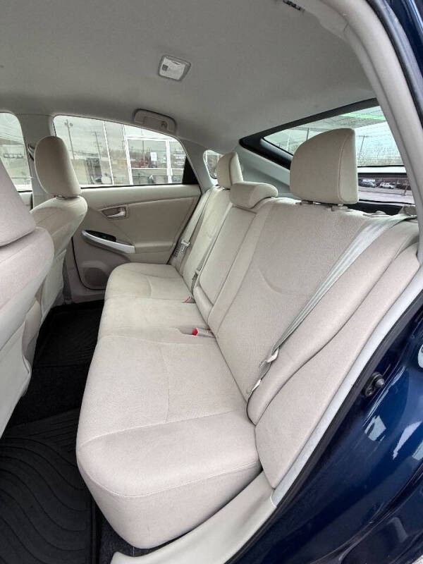 2013 Toyota Prius Four