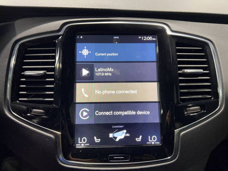 2016 Volvo XC90 T6 Momentum