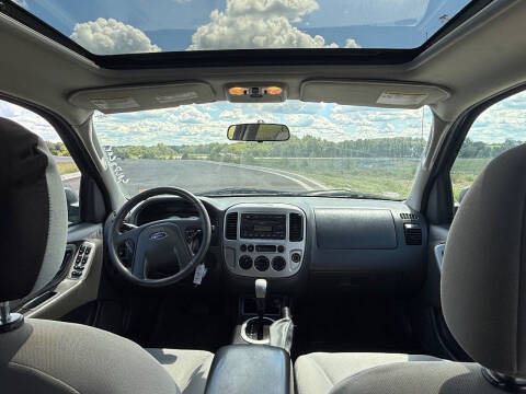 2005 Ford Escape XLT