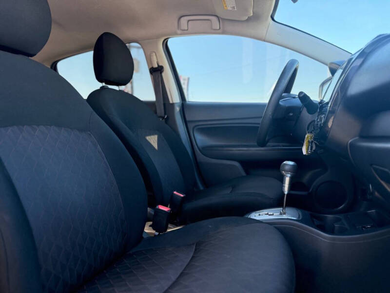 2022 Mitsubishi Mirage ES