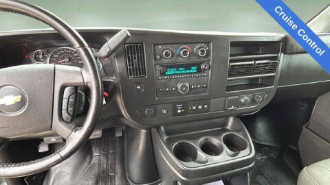 2022 Chevrolet Express 2500