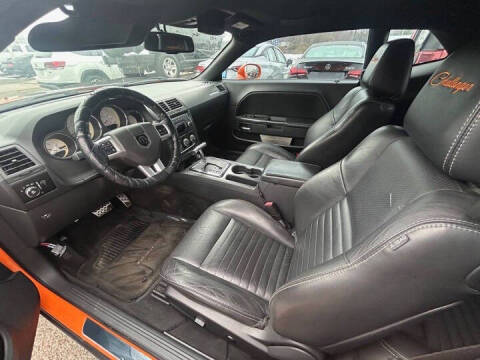 2012 Dodge Challenger SXT Plus