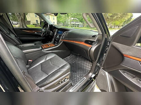 2015 Cadillac Escalade ESV Luxury