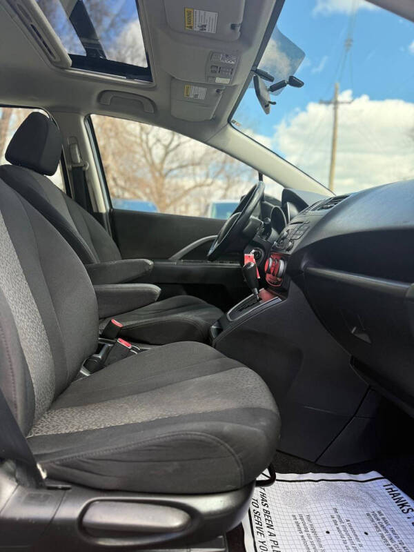 2012 Mazda MAZDA5 Touring