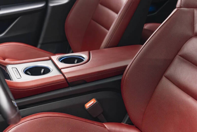 2020 Porsche Taycan Turbo