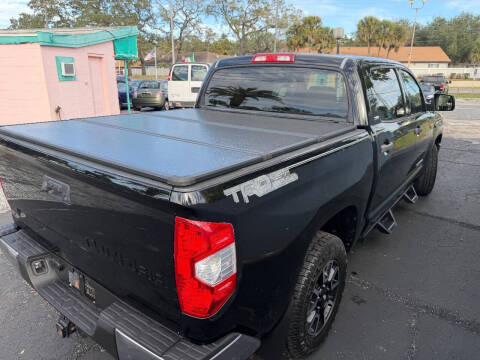 2015 Toyota Tundra SR5