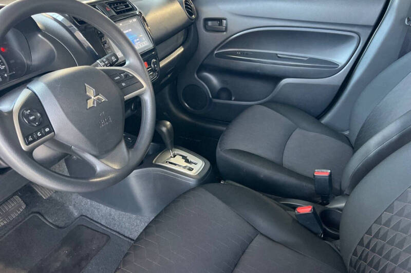 2024 Mitsubishi Mirage ES