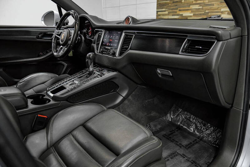 2018 Porsche Macan GTS