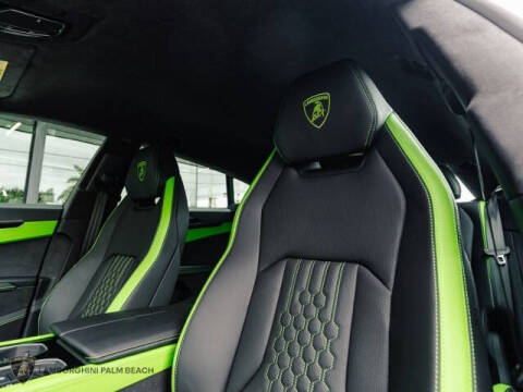 2025 Lamborghini Urus SE