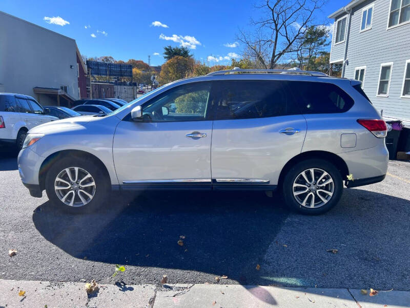 2014 Nissan Pathfinder SL