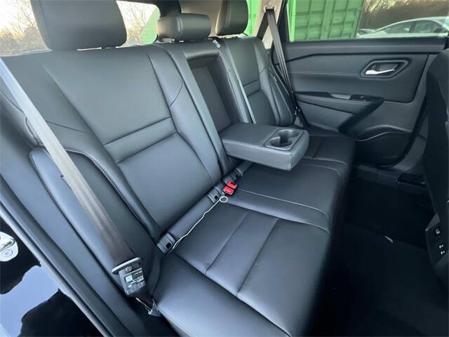 2025 Nissan Rogue SL