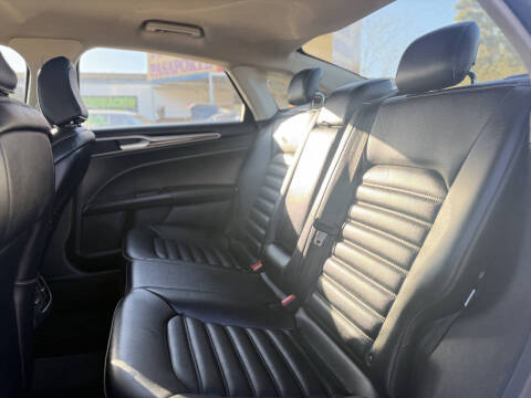 2020 Ford Fusion SEL