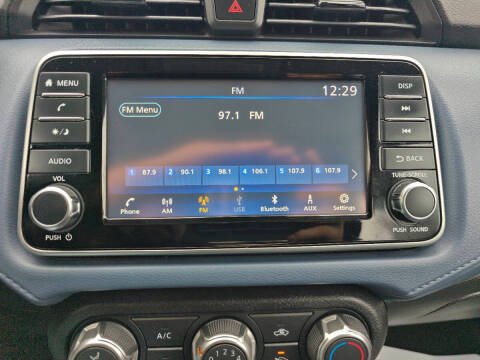 2023 Nissan Versa SV