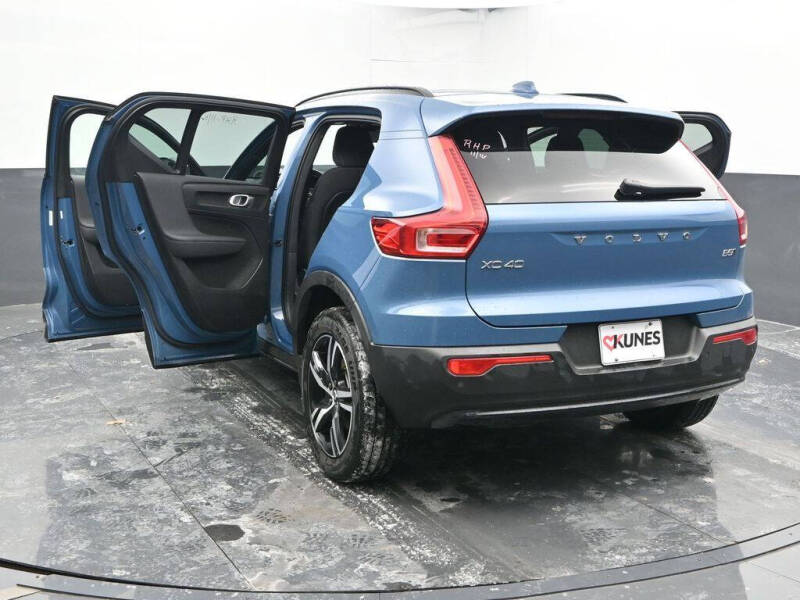 2024 Volvo XC40