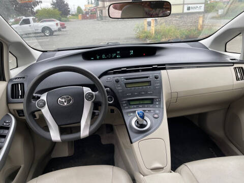 2010 Toyota Prius II