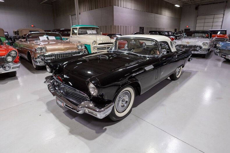 1957 Ford Thunderbird