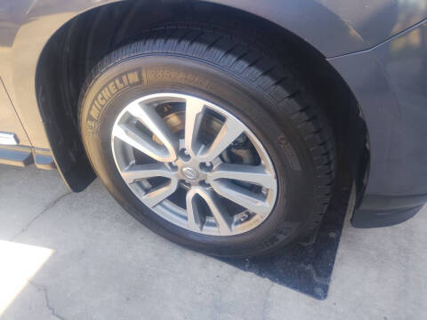 2014 Nissan Pathfinder SL