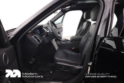 2025 Land Rover Discovery P360 Dynamic SE