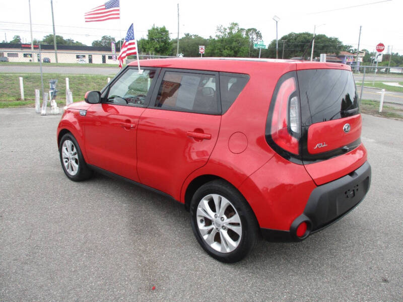 2015 Kia Soul +