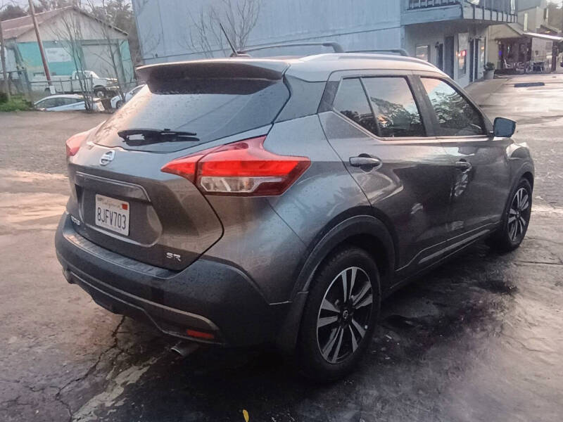 2018 Nissan Kicks SR