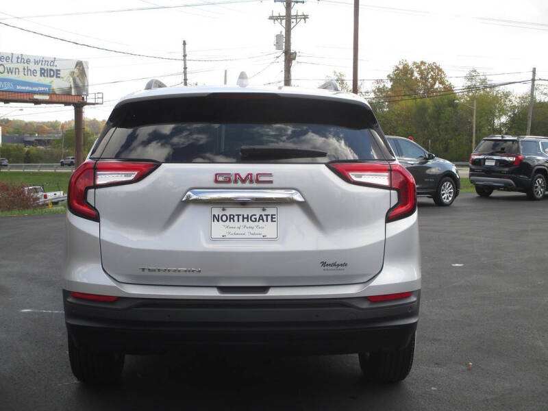 2022 GMC Terrain SLE