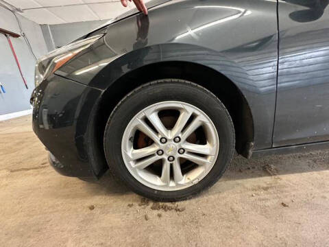 2017 Chevrolet Cruze LT Auto