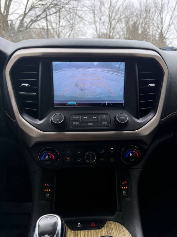 2019 GMC Acadia Denali