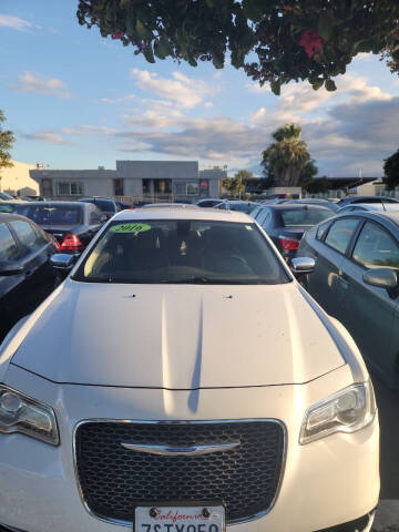 2016 Chrysler 300 C