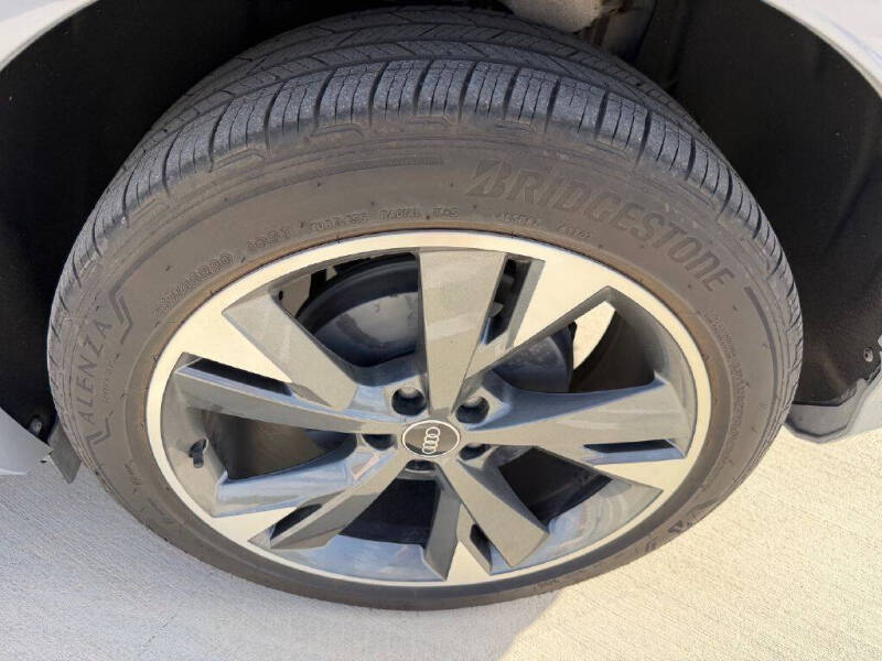 2023 Audi Q4 e-tron quattro Premium Plus 50